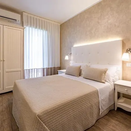 Soraya - Sawasdee With & Parking Hotel 3*