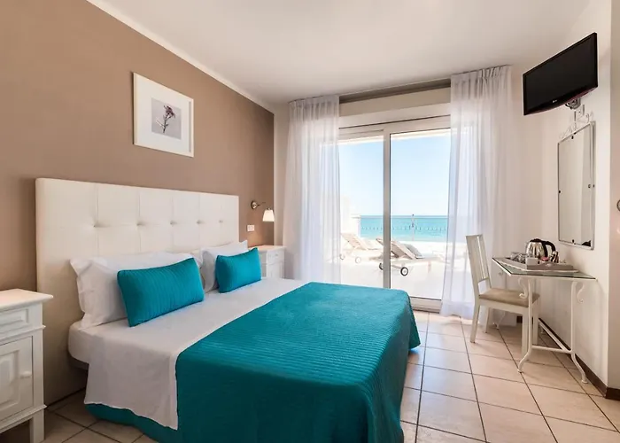 Hotel Soraya - Sawasdee With & Parking