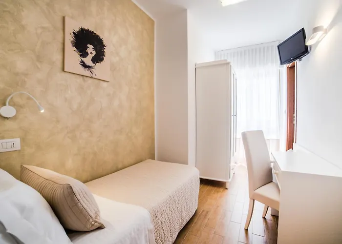 Soraya - Sawasdee With & Parking Hotel 3*