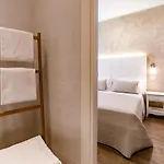 Ξενοδοχείο Soraya - Sawasdee With & Parking 3*