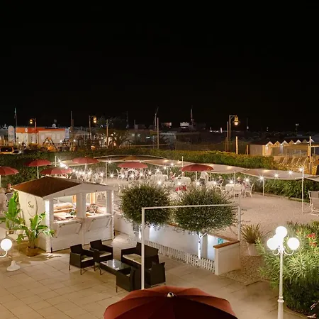 Hotel Soraya - Sawasdee With & Parking