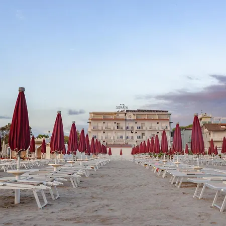 Hotel Soraya - Sawasdee With Beach, Restaurant & Parking 3*