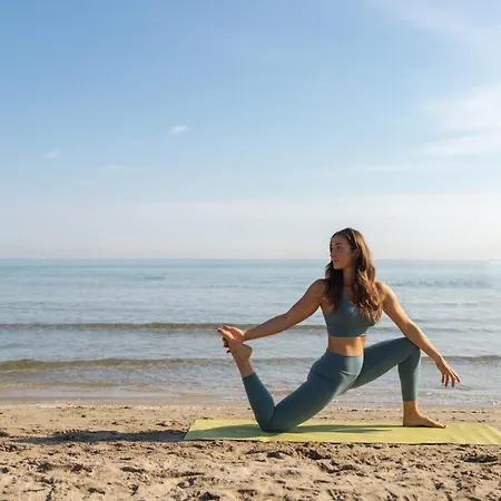 Soraya - Sawasdee With Beach, Restaurant & Parking Riccione