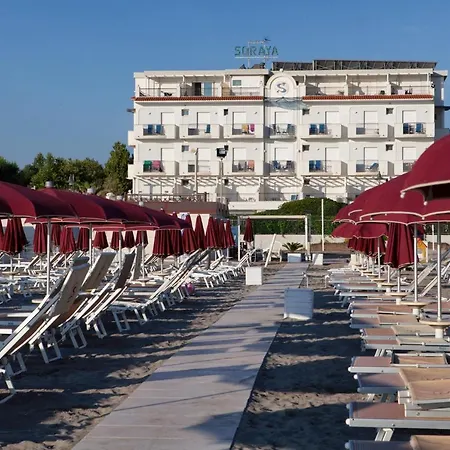 Soraya - Sawasdee With Beach, Restaurant & Parking Riccione